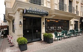 Le Petit Palace Hotel - Special Category